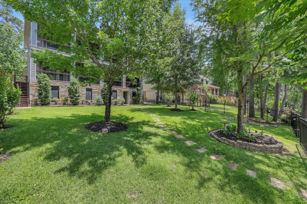 270 Lake Grove Drive Coldspring, TX 77331