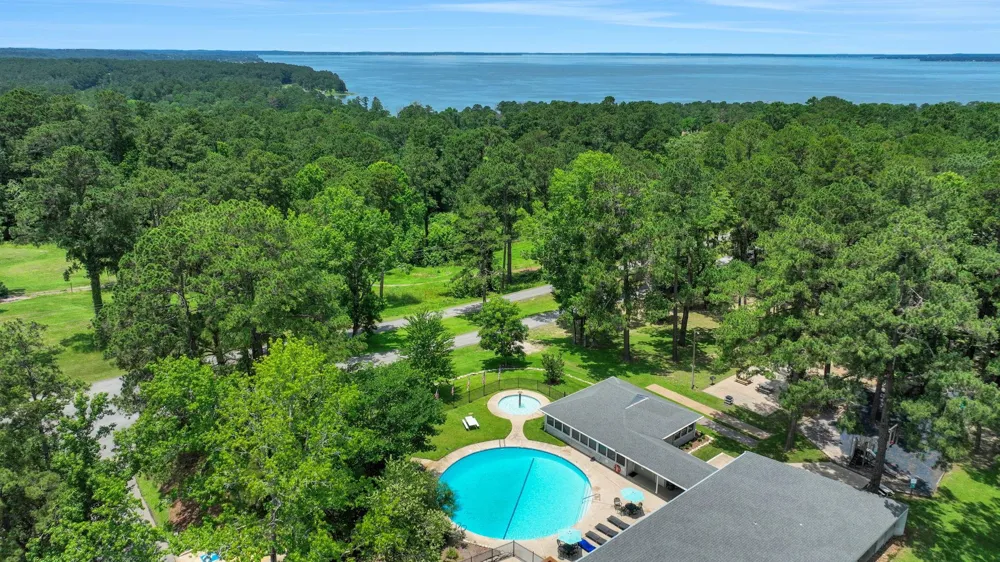 270 Lake Grove Drive Coldspring, TX 77331