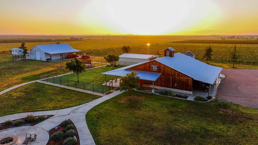 374 Fm 1317 Tahoka, TX 79373