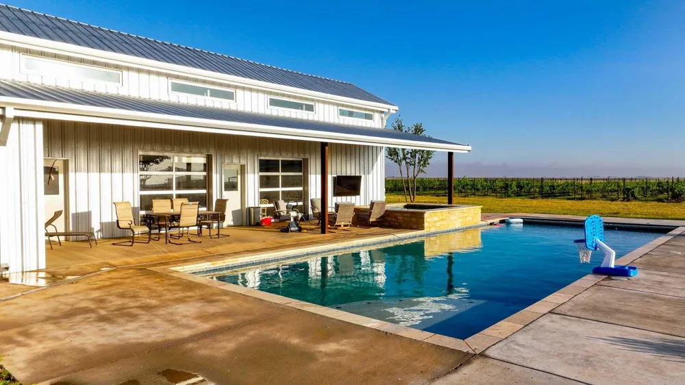 374 Fm 1317 Tahoka, TX 79373