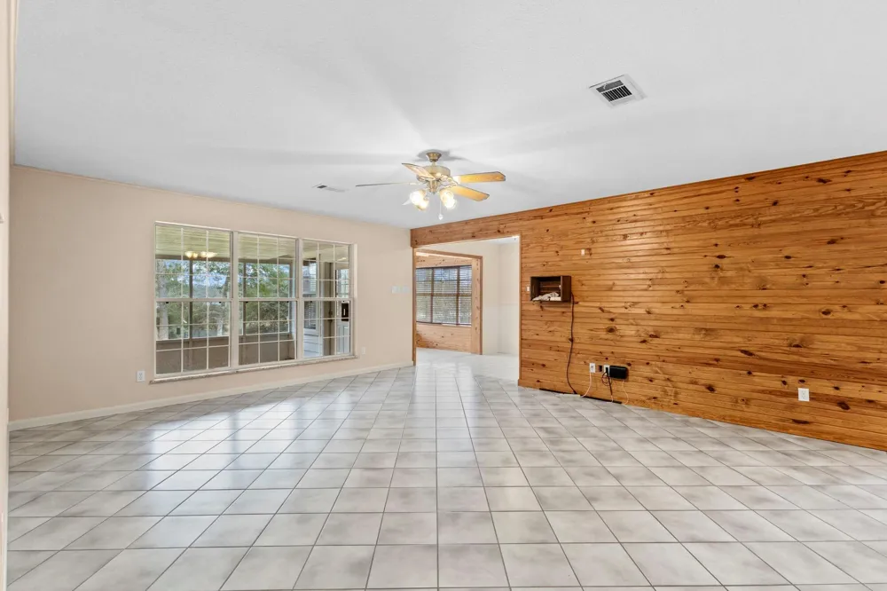 311 Peppertree Village Mills, TX 77663