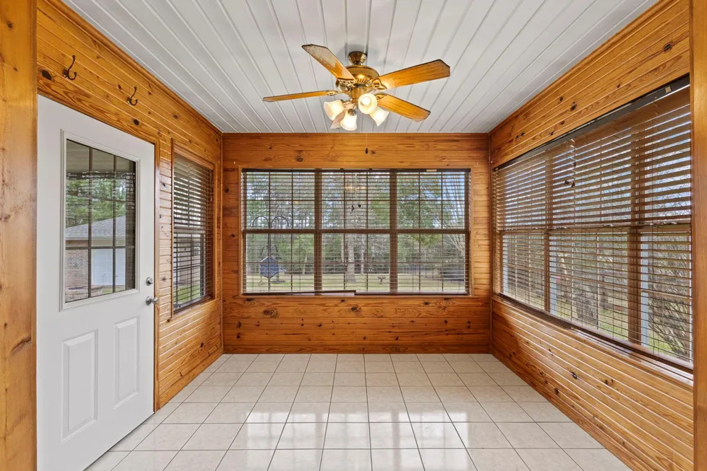 311 Peppertree Village Mills, TX 77663