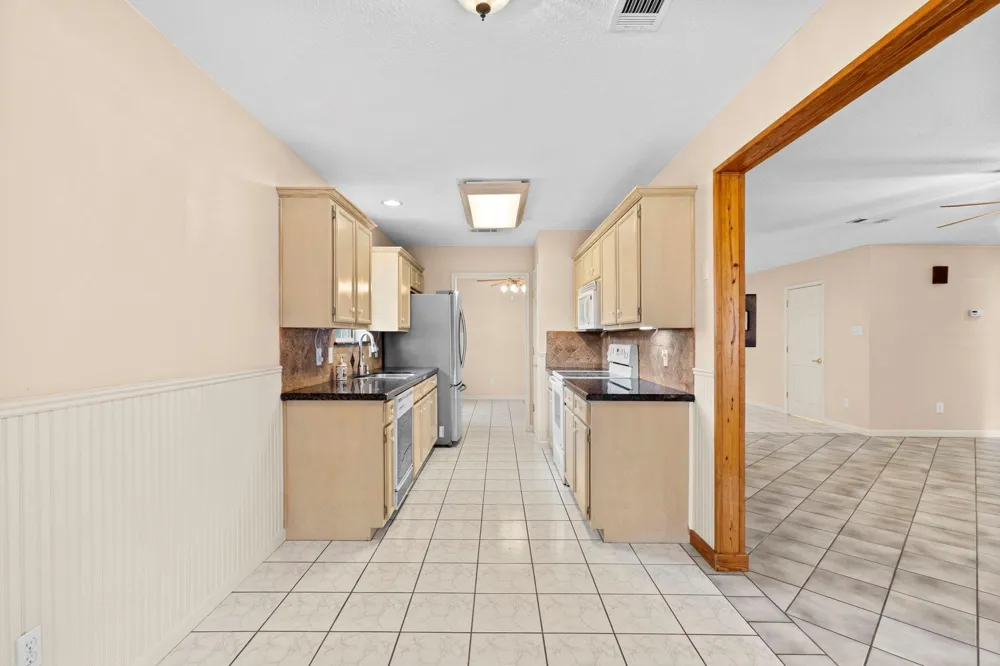 311 Peppertree Village Mills, TX 77663