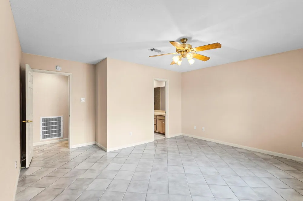 311 Peppertree Village Mills, TX 77663