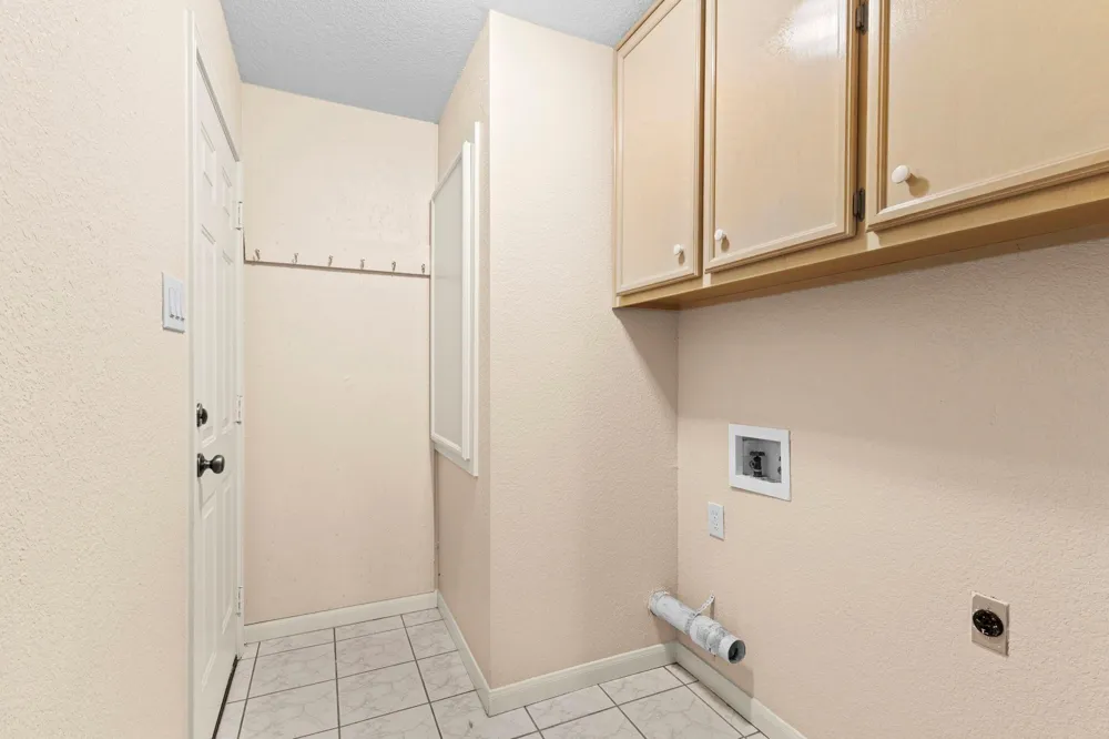 311 Peppertree Village Mills, TX 77663
