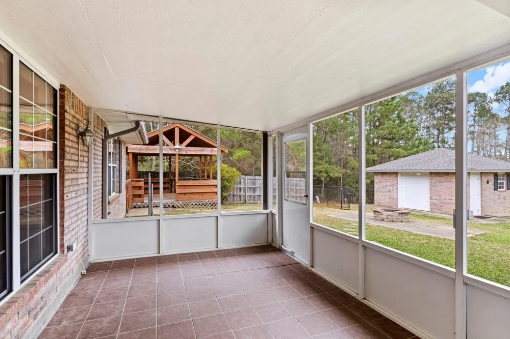 311 Peppertree Village Mills, TX 77663