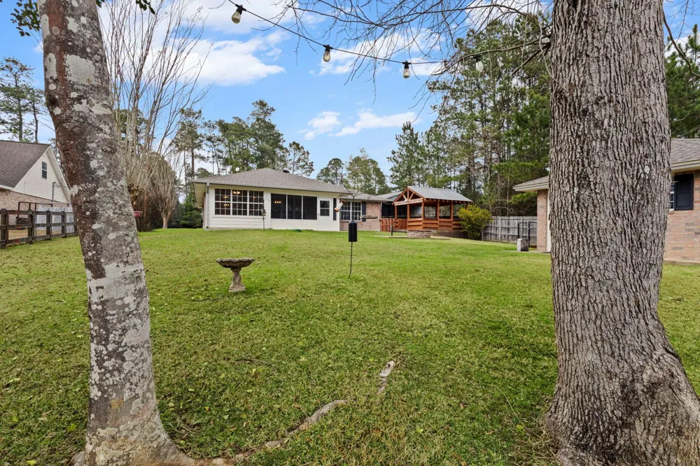 311 Peppertree Village Mills, TX 77663