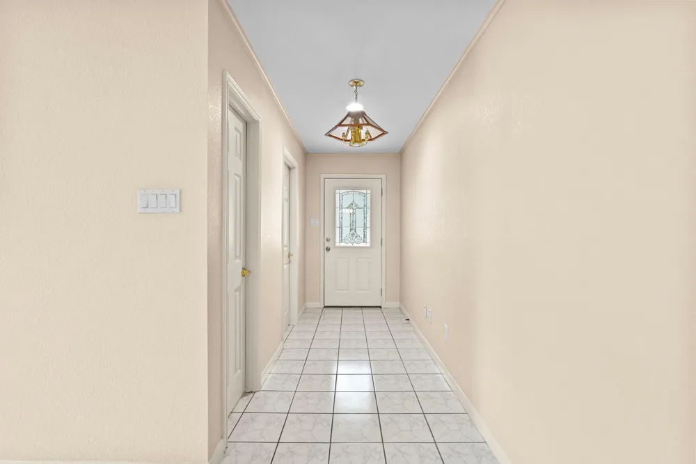 311 Peppertree Village Mills, TX 77663