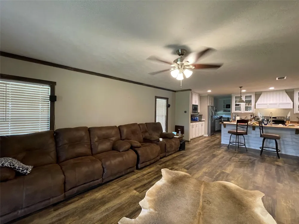 6086 Fm 1511 Centerville, TX 75833