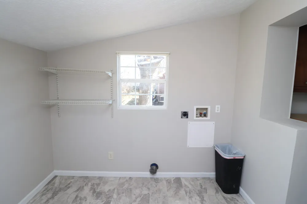 400 Meador Dr Lafayette, TN 37083