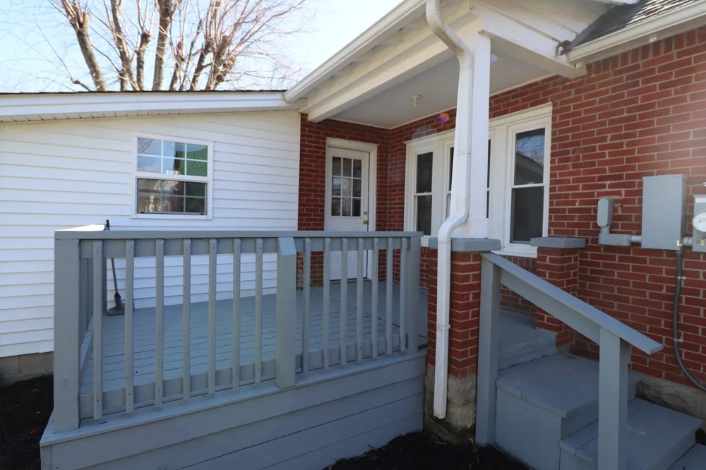 400 Meador Dr Lafayette, TN 37083