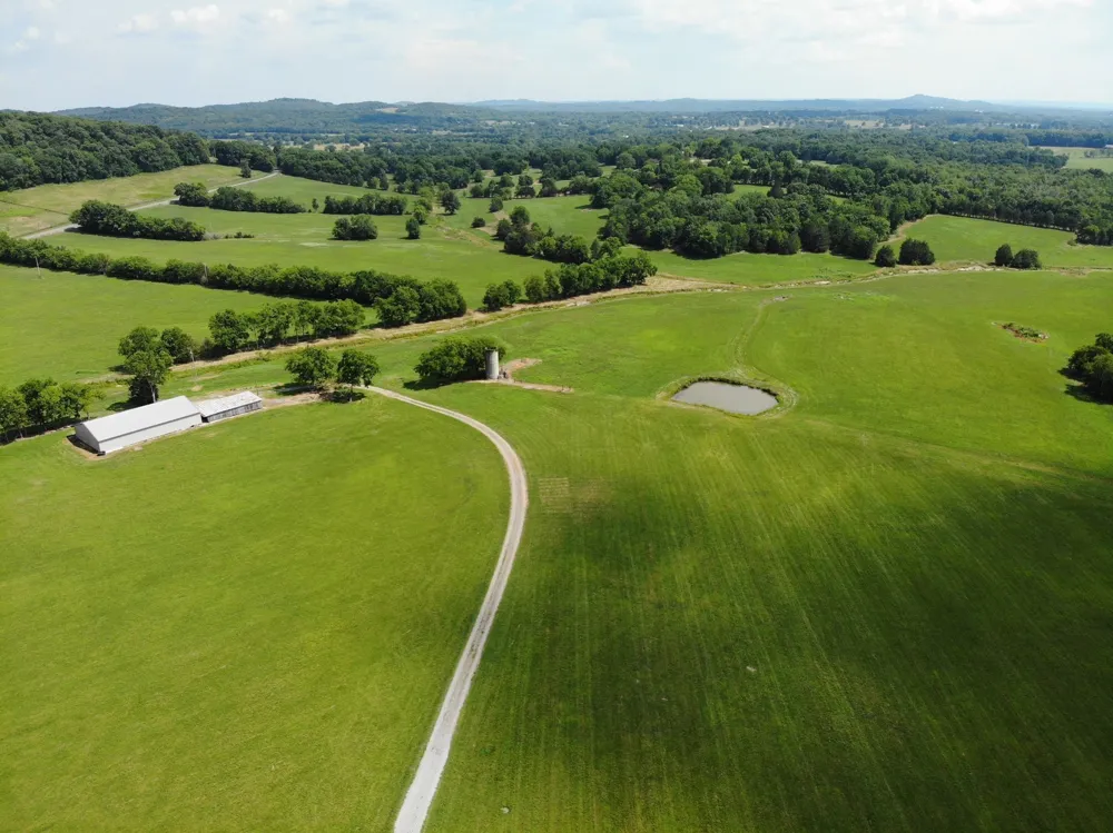 521 Coop Rd Bell Buckle, TN 37020