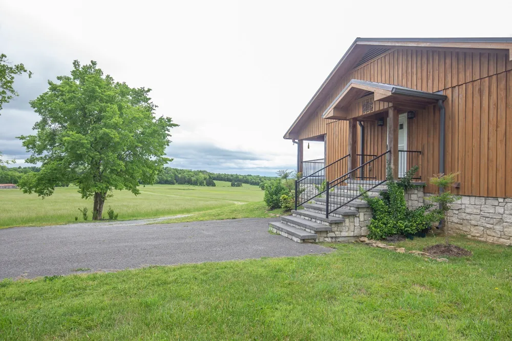 521 Coop Rd Bell Buckle, TN 37020