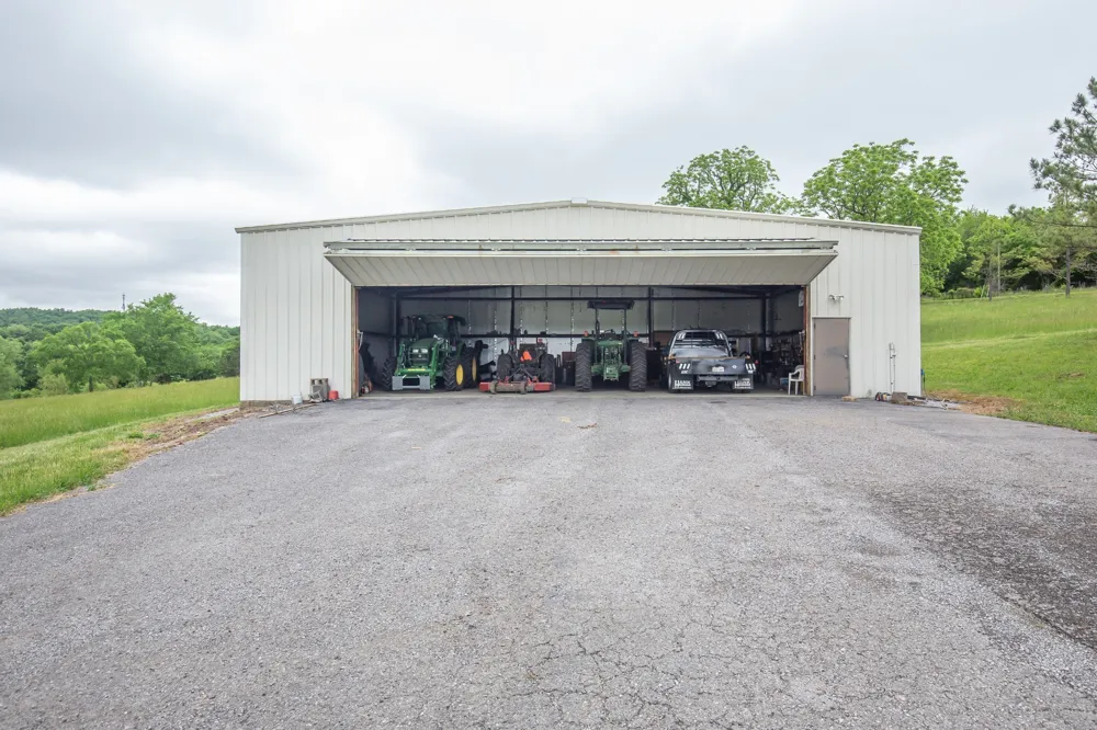 521 Coop Rd Bell Buckle, TN 37020