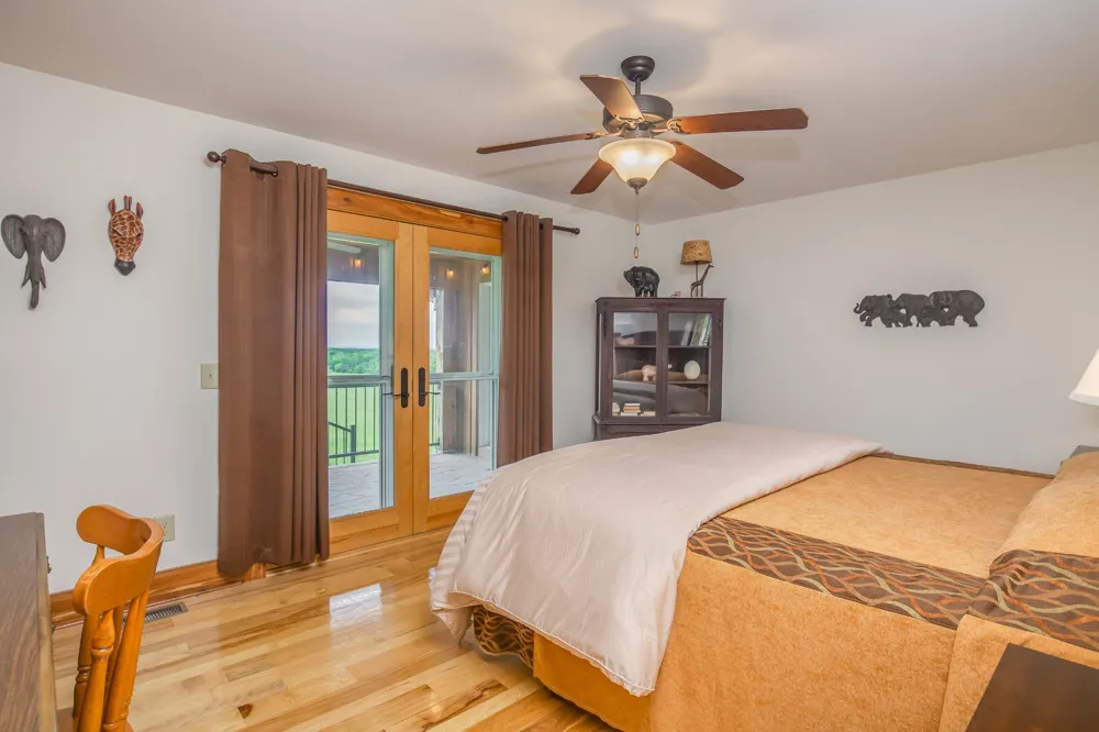521 Coop Rd Bell Buckle, TN 37020