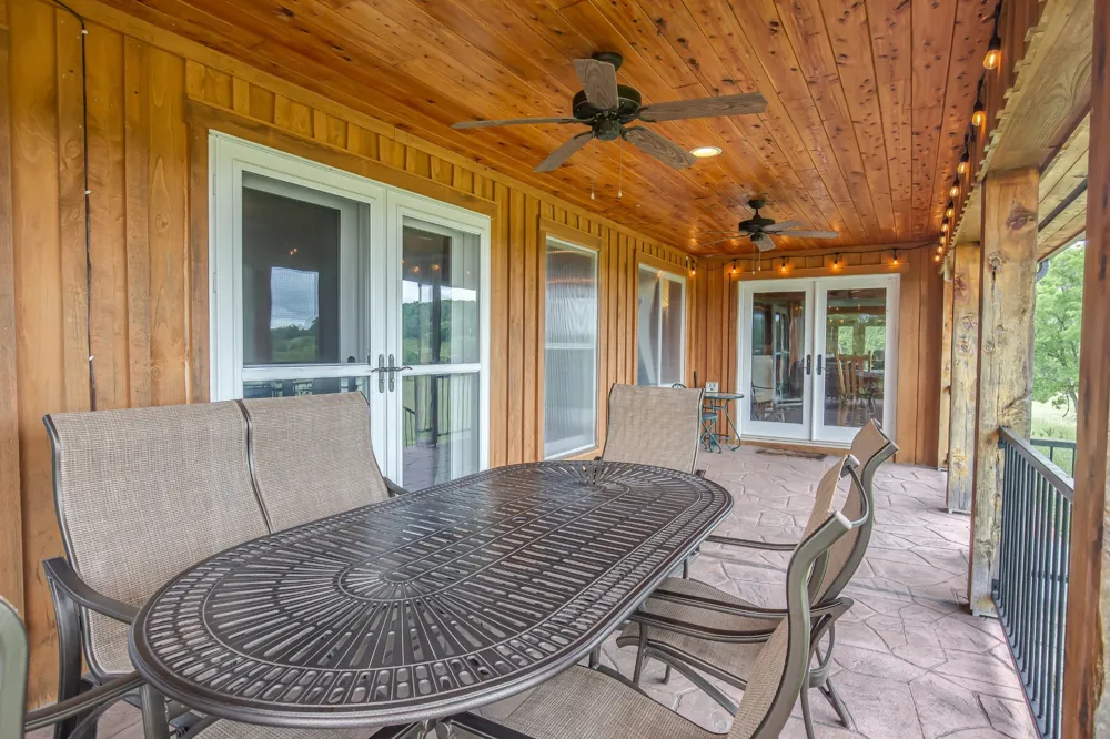 521 Coop Rd Bell Buckle, TN 37020