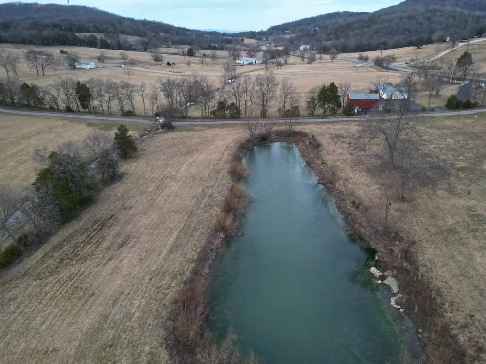 521 Coop Rd Bell Buckle, TN 37020