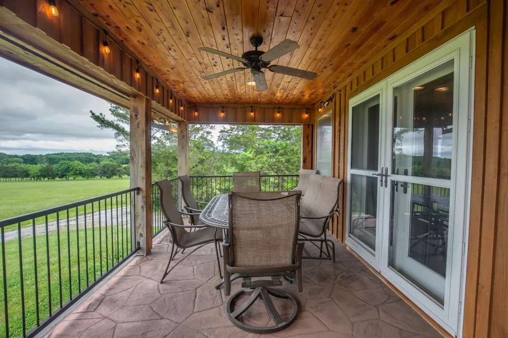 521 Coop Rd Bell Buckle, TN 37020