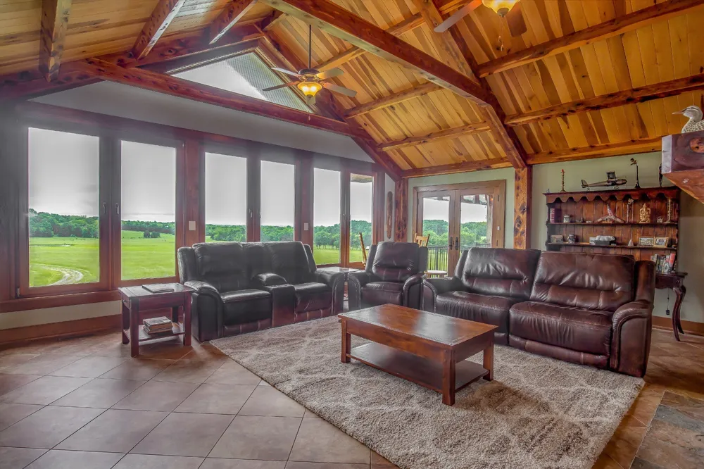 521 Coop Rd Bell Buckle, TN 37020