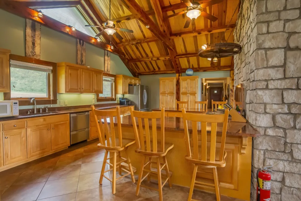 521 Coop Rd Bell Buckle, TN 37020