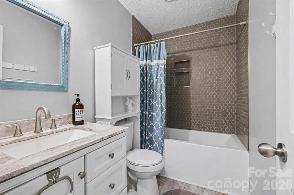 3240 Carlyle Drive NW Concord, NC 28027
