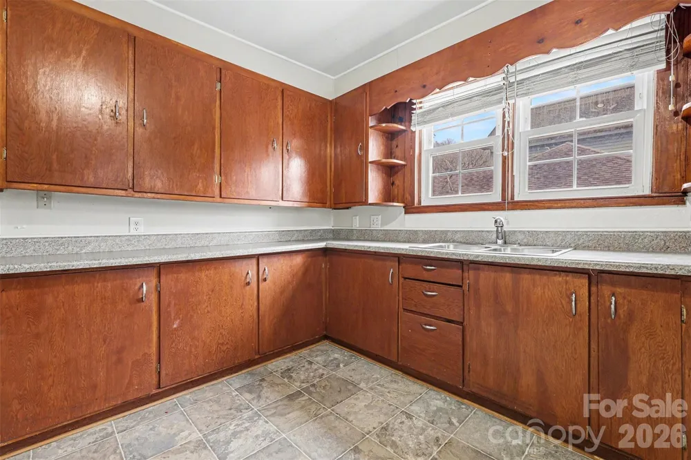 214 Wood Street Mount Holly, NC 28120