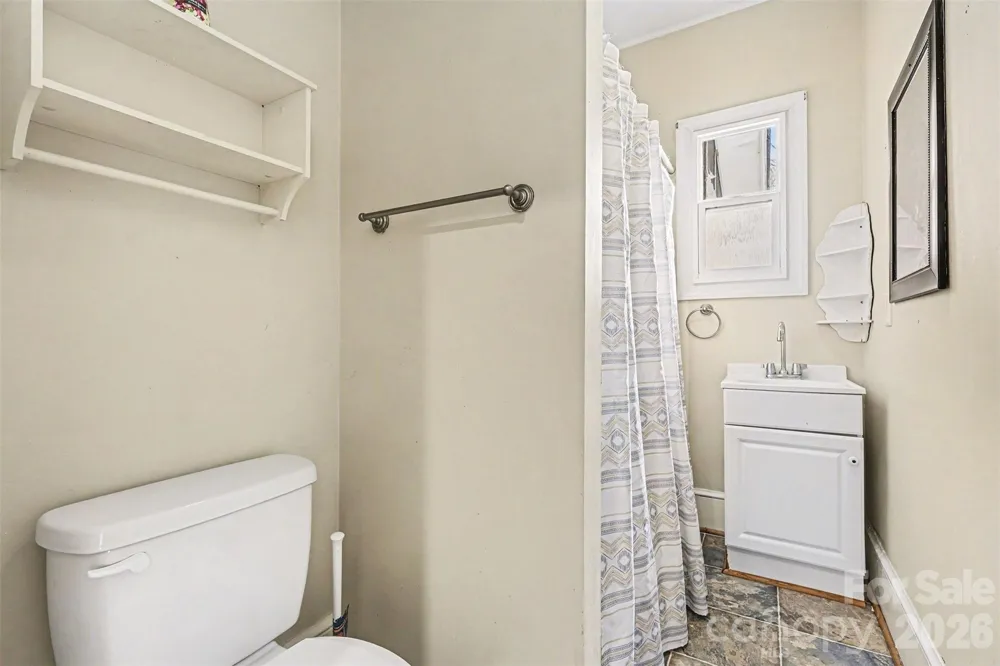 214 Wood Street Mount Holly, NC 28120