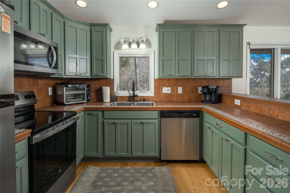 1628 Skyland Drive Seven Devils, NC 28604