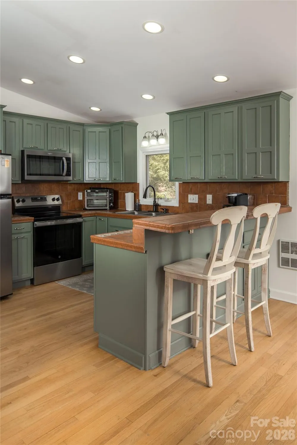 1628 Skyland Drive Seven Devils, NC 28604