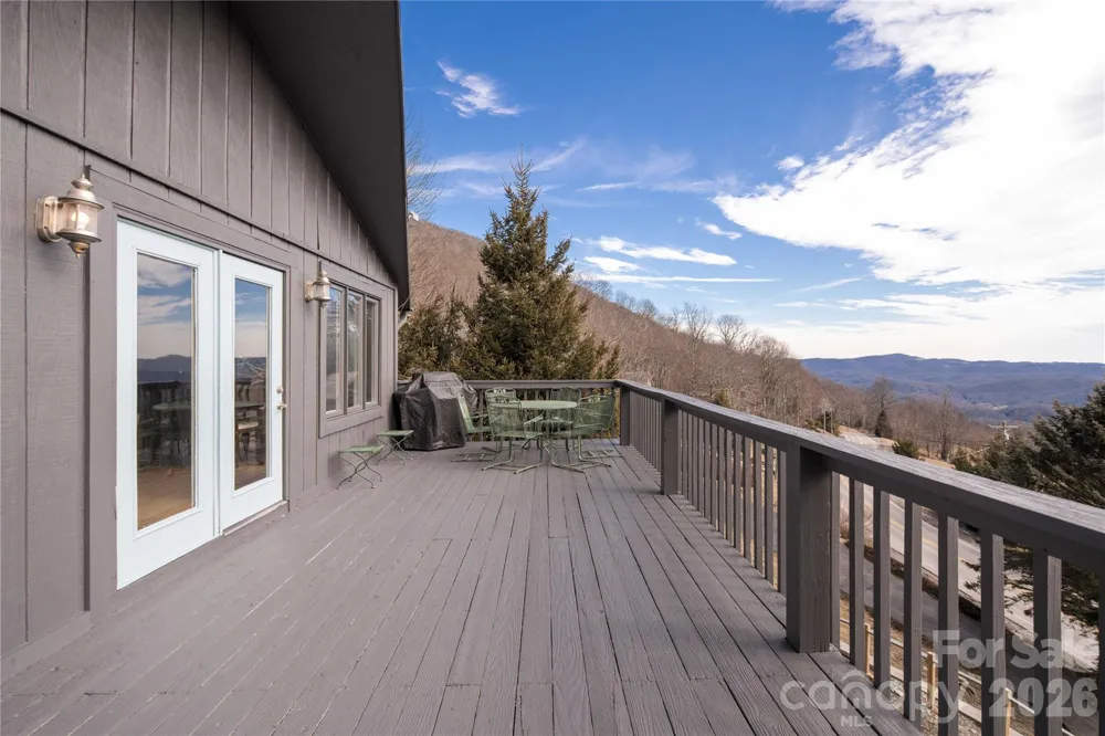 1628 Skyland Drive Seven Devils, NC 28604