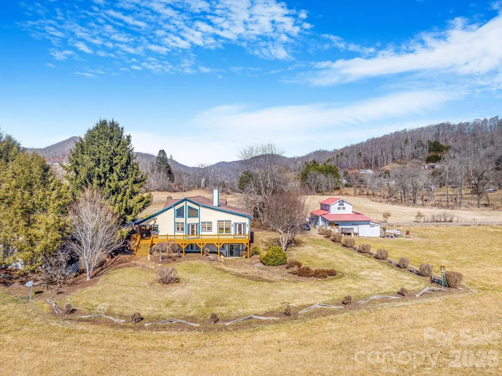 22 Mountain Spring Lane Canton, NC 28716