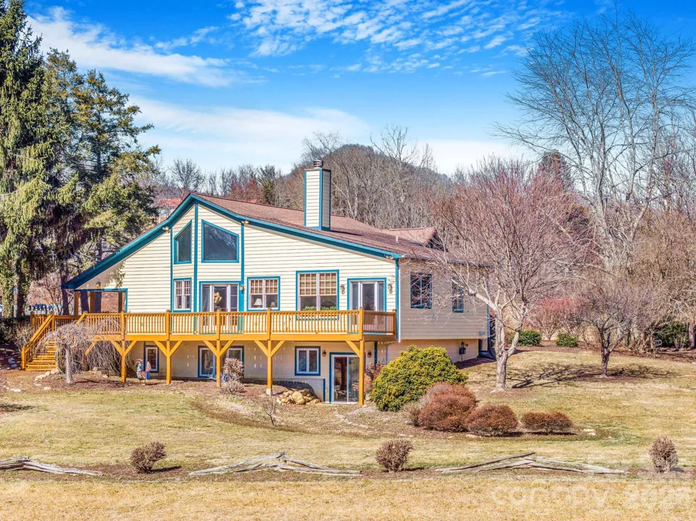 22 Mountain Spring Lane Canton, NC 28716