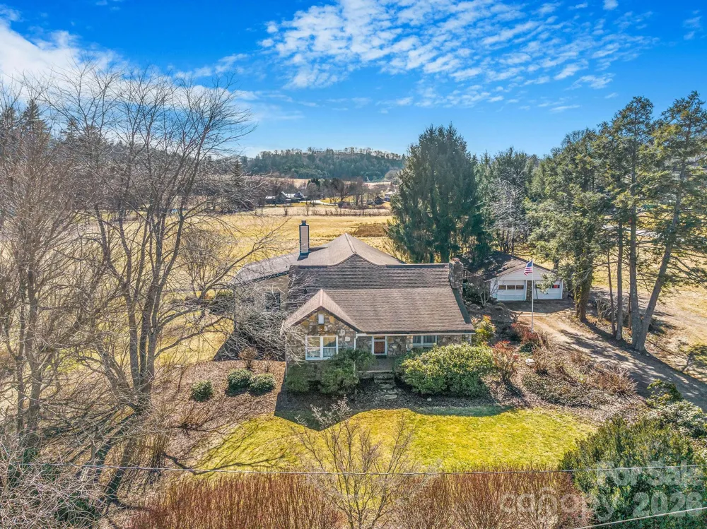 22 Mountain Spring Lane Canton, NC 28716