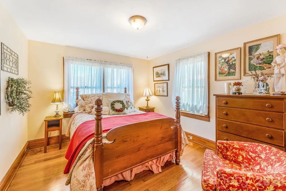 22 Mountain Spring Lane Canton, NC 28716