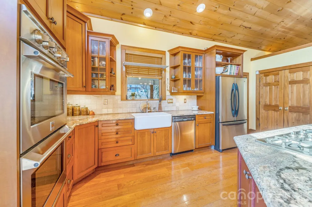 22 Mountain Spring Lane Canton, NC 28716
