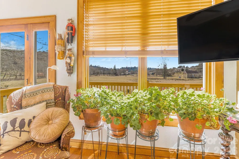 22 Mountain Spring Lane Canton, NC 28716