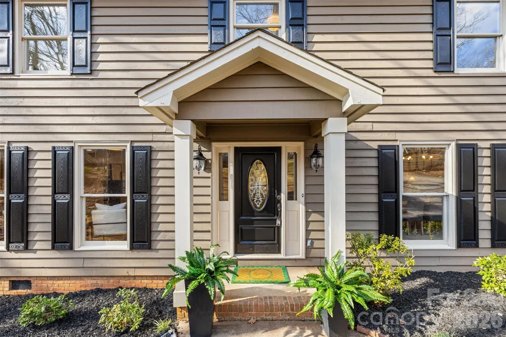 8 Hickory Ridge Court Lake Wylie, SC 29710