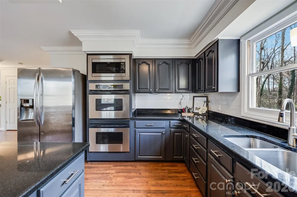 8 Hickory Ridge Court Lake Wylie, SC 29710