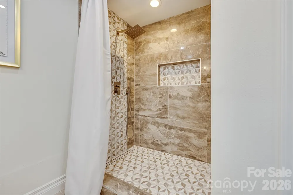 8 Hickory Ridge Court Lake Wylie, SC 29710