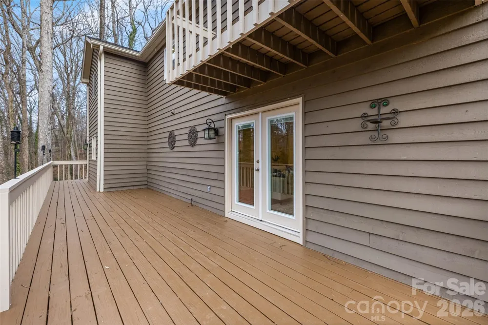 8 Hickory Ridge Court Lake Wylie, SC 29710