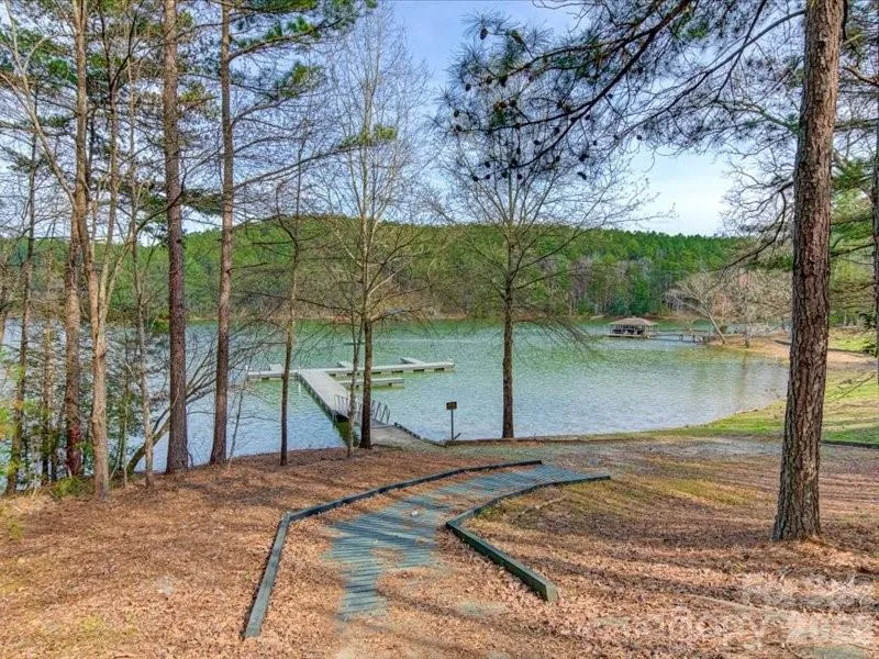 108 Rivercliff Drive W Connelly Springs, NC 28612