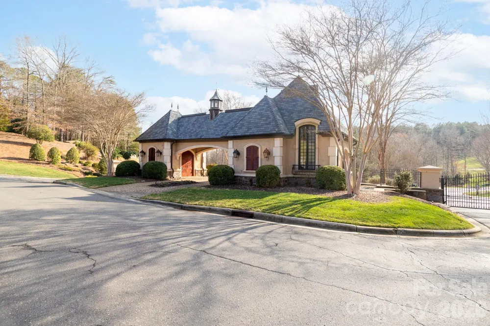 4012 Beechwood Spring Lane Belmont, NC 28012