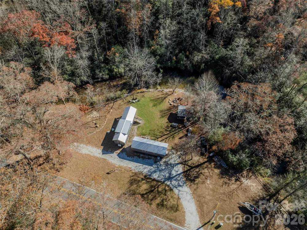 9017 East Fork Road Brevard, NC 28712