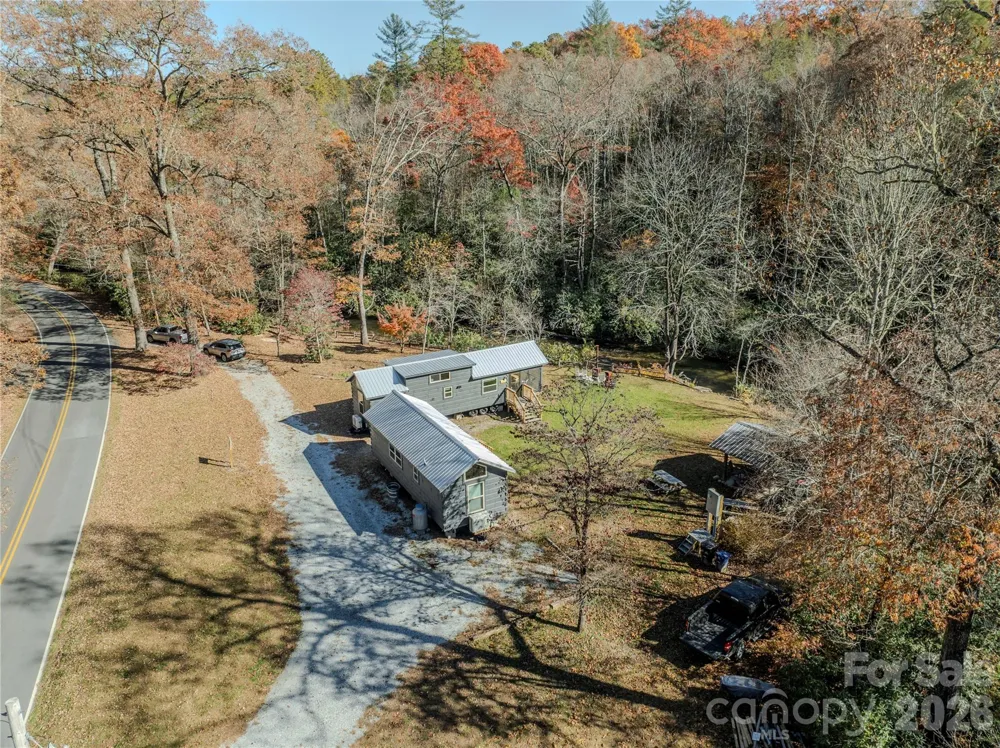 9017 East Fork Road Brevard, NC 28712