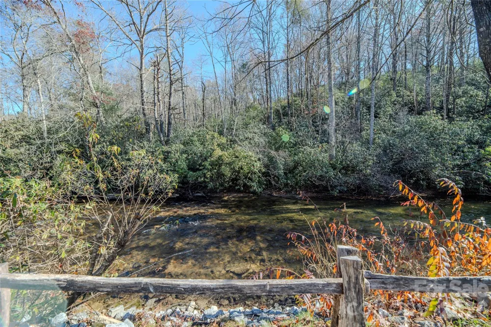 9017 East Fork Road Brevard, NC 28712
