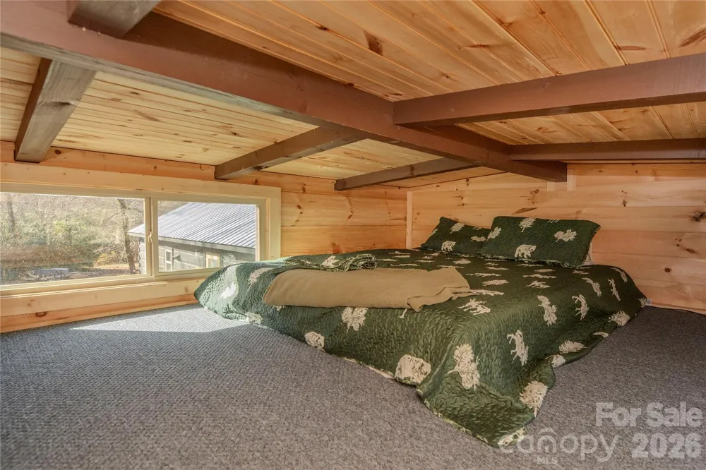 9017 East Fork Road Brevard, NC 28712