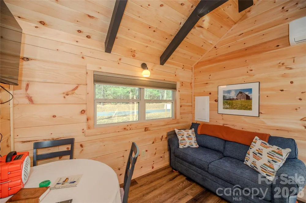 9017 East Fork Road Brevard, NC 28712