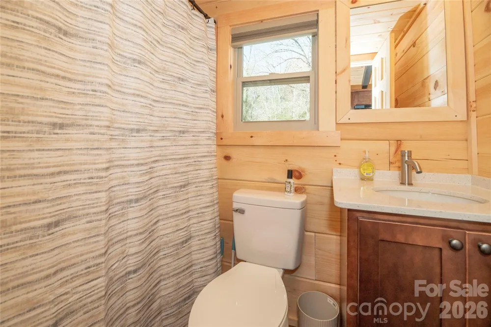 9017 East Fork Road Brevard, NC 28712