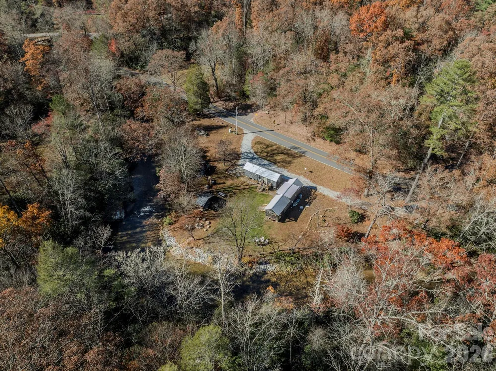 9017 East Fork Road Brevard, NC 28712