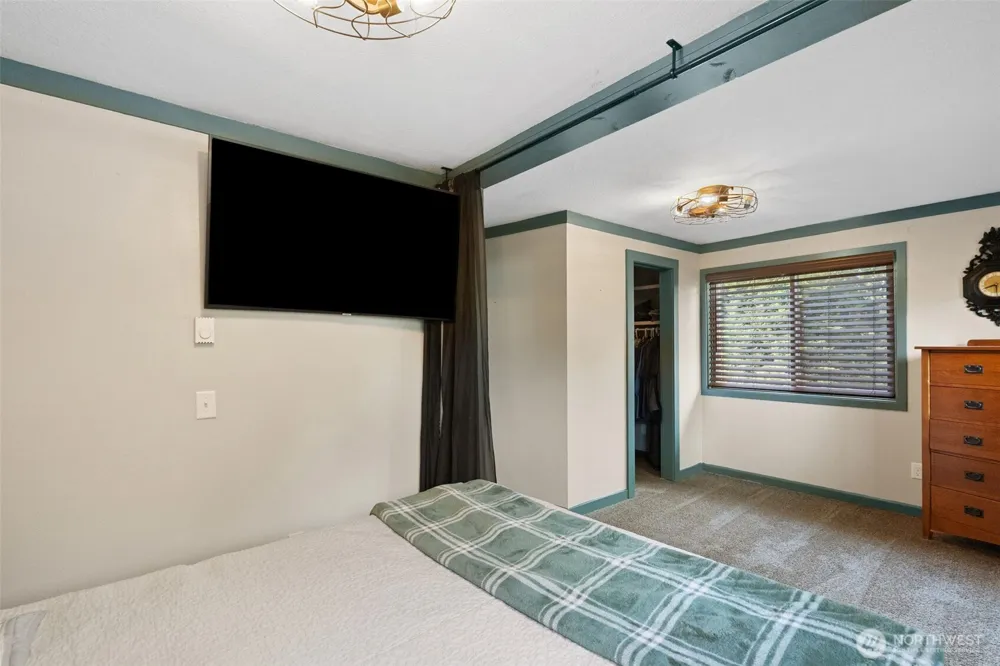 410 Studebaker Spur 2 Castle Rock, WA 98611